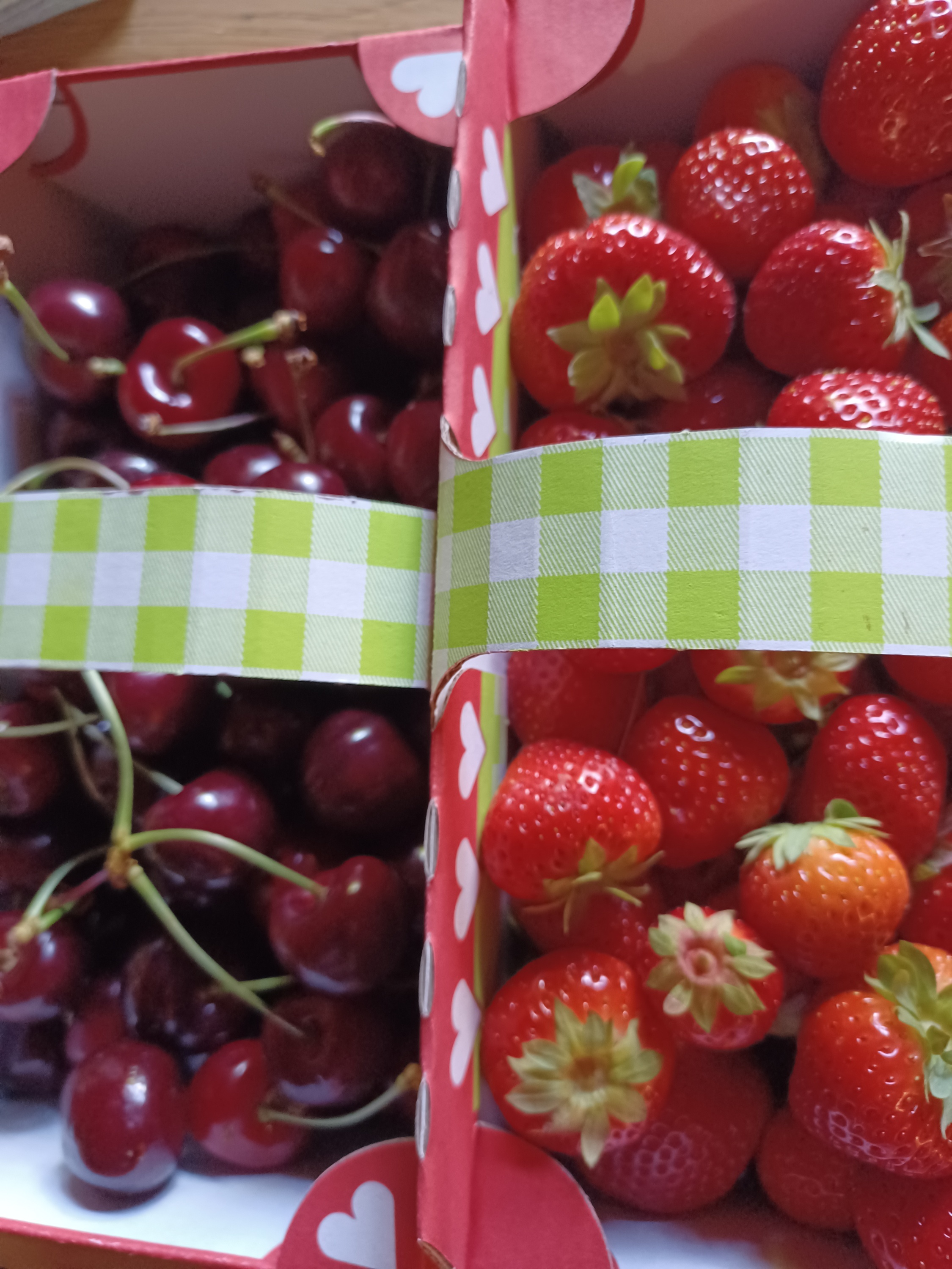 Die Früchtchen sind da